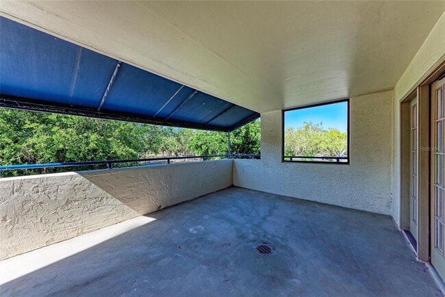 Building Photo - 835 S Osprey Ave