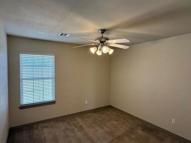 Building Photo - Gorgeous Four Bedroom Home in Scissortail Landing of Edmond