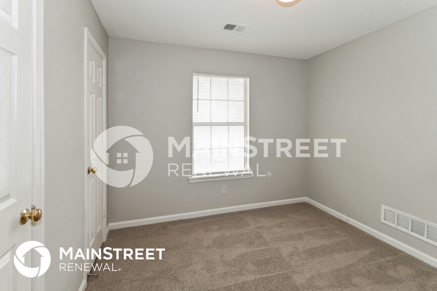 Building Photo - 4838 Mistic Lake Dr