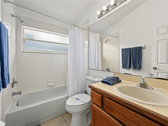 Building Photo - 8105 Santee Dr