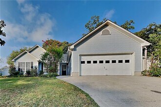 Building Photo - 679 Fernstone Trail