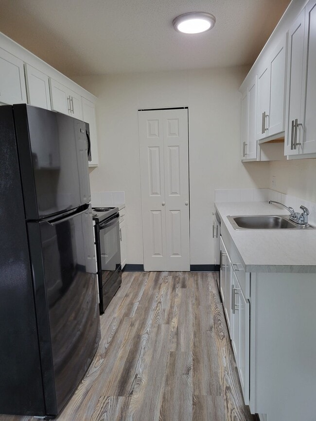 Floorplan - S815 - Star Apartments