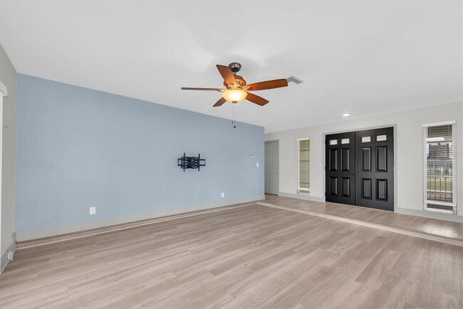 Building Photo - 1040 Britton St