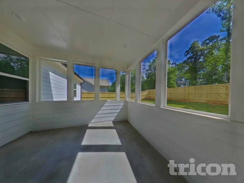 Building Photo - 73 Mayhaw Pt