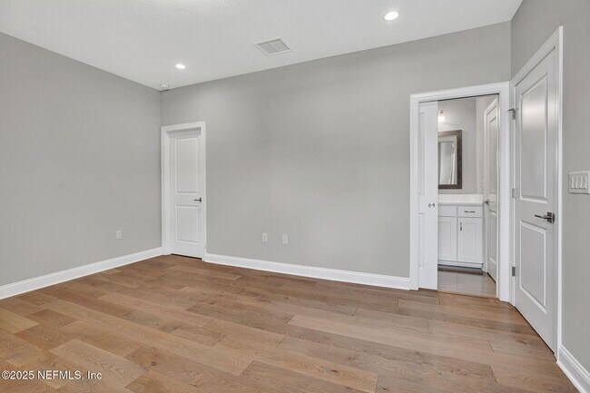 Building Photo - 11476 Madelynn Dr