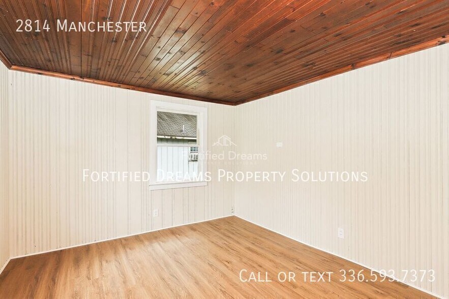 Building Photo - 2814 Manchester-