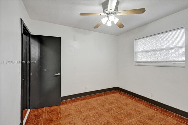 Building Photo - 5380 SW 8th Ct