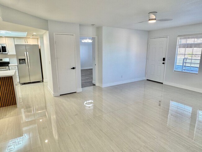 Building Photo - 3455 Erva St