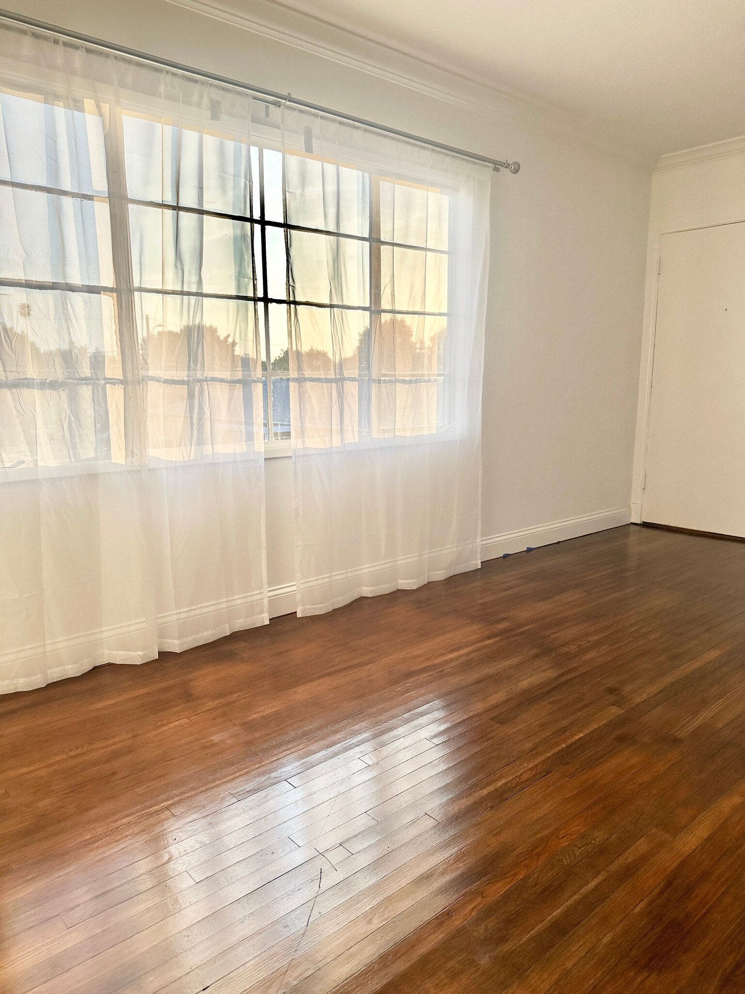 Building Photo - 1869 E Ocean Ave