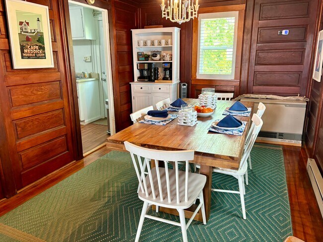 Building Photo - 5 Morningside Dr