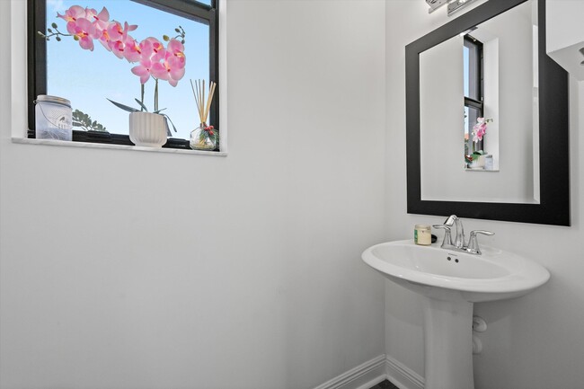 Building Photo - 4795 Sand Dollar Dr