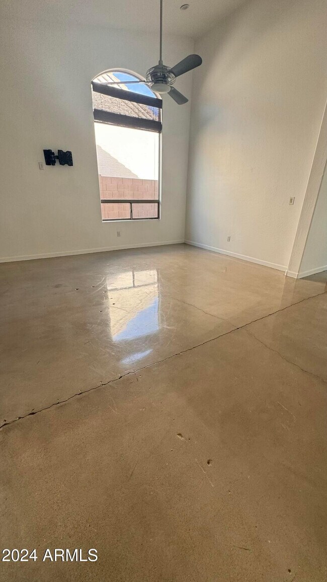 Building Photo - 14681 N 97th Pl