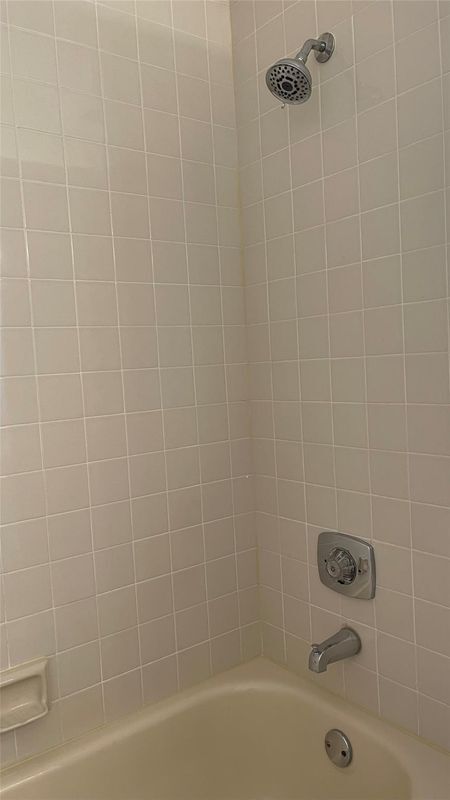 Building Photo - 6425 96th Pl S