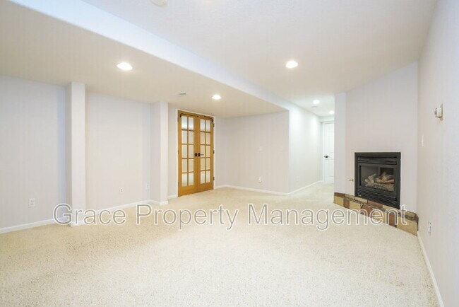 Building Photo - 10571 W 83rd Pl