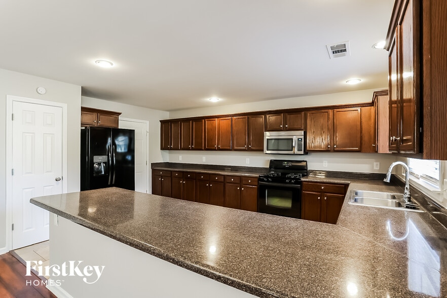 Building Photo - 59 Sugar Berry Pl