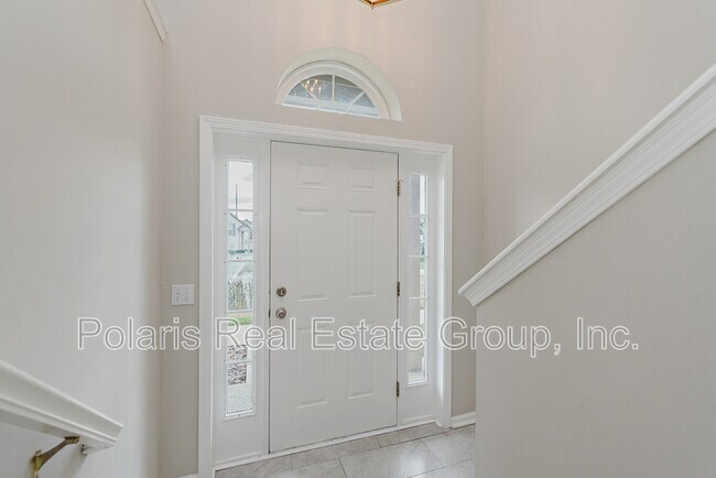Building Photo - 8343 Clayhurst Dr
