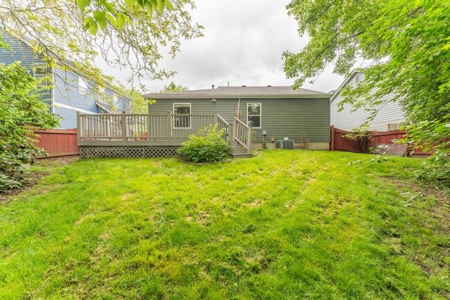 Building Photo - 4951 Hidden View Ct