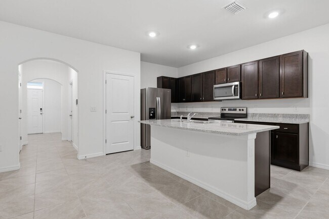 Building Photo - 13753 NW 9 Rd