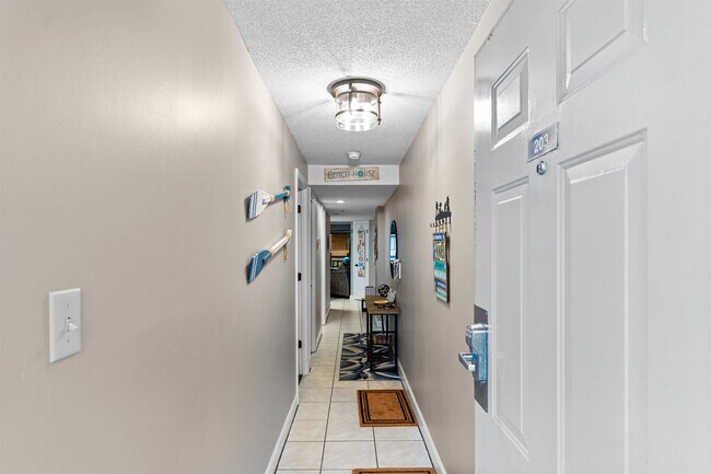 Building Photo - 5511 N Ocean Blvd