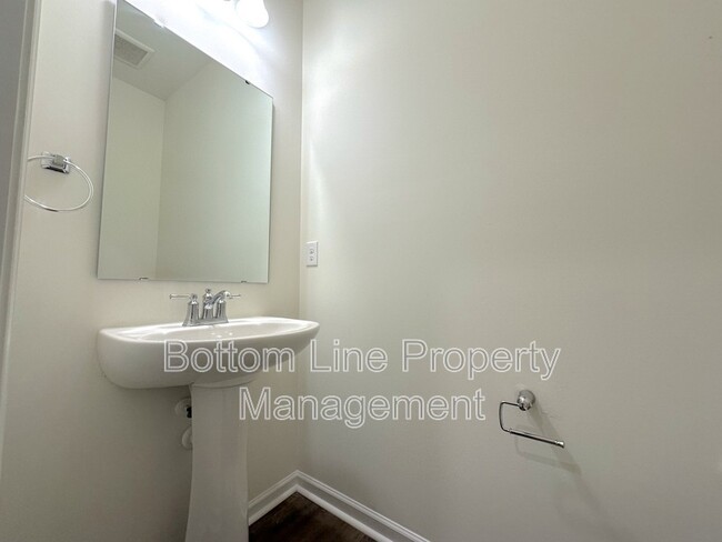 Building Photo - 2773 Yeager Dr NW