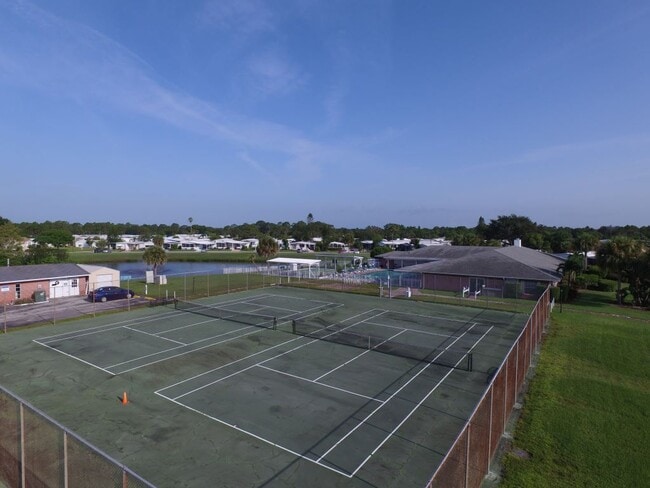 Building Photo - 212 Liberty St