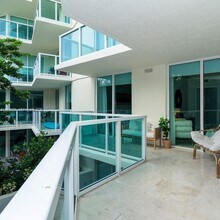 Building Photo - 200 Sunny Isles Blvd