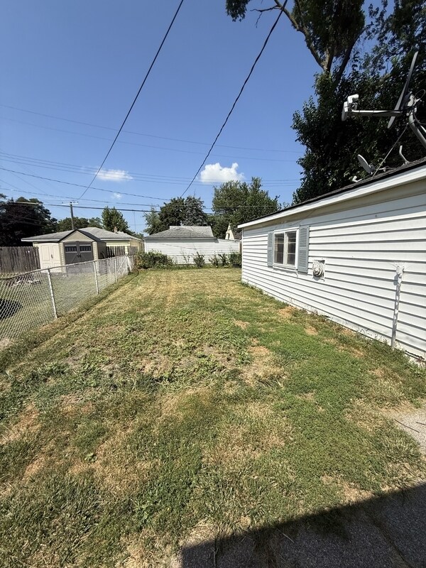 Building Photo - 4712 Weddel St