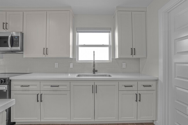 Building Photo - 9812 Caddo Lp