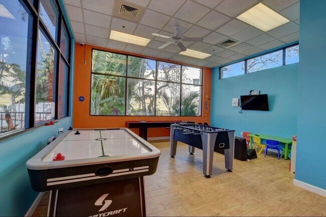 Building Photo - 10645 Wheelhouse Cir
