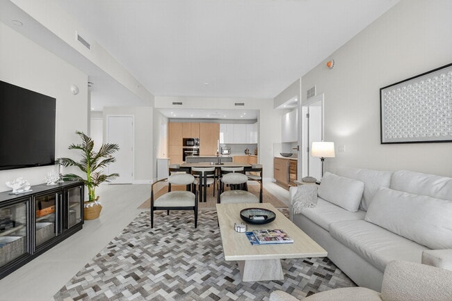 Building Photo - 3100 N Ocean Dr