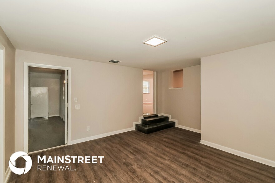 Building Photo - 7070 Perke Dr
