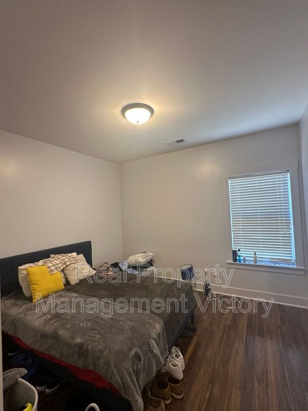 Building Photo - 1089 Garnet Dr