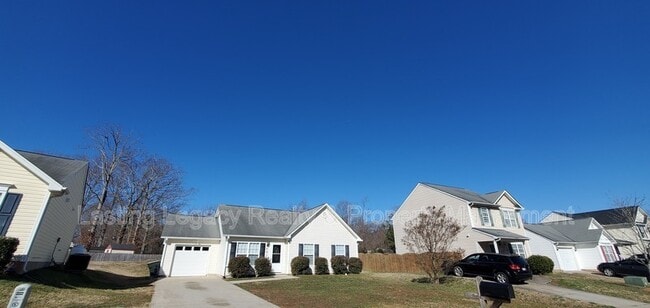 Building Photo - 4613 Mallard Creek Dr