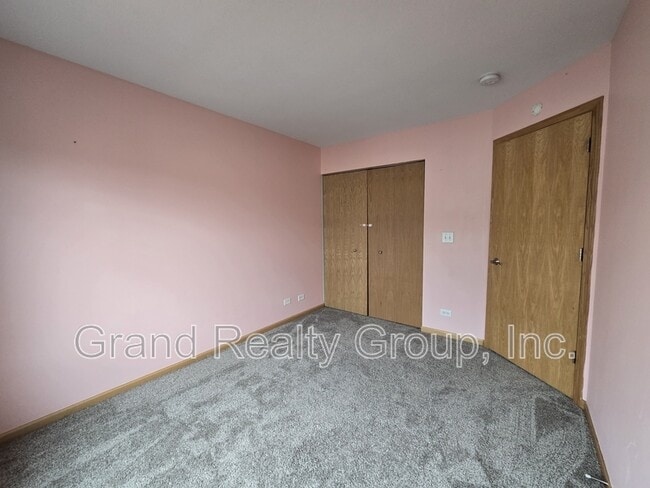 Building Photo - 552 Richard Brown Blvd