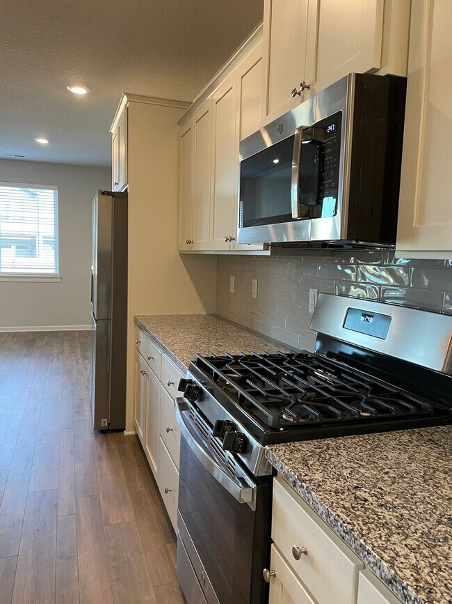 Building Photo - NEWER 4 Bed 2.5 Bath Home! Located near the Ridgefield Outdoor Recreation Center, equestrian faci...