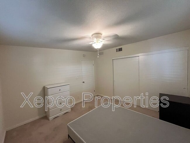 Building Photo - 77495 Cheyenne Dr
