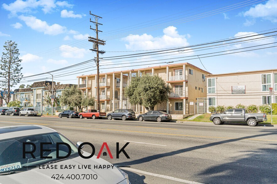 Building Photo - 15525 Nordhoff St