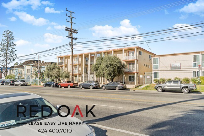Building Photo - 15525 Nordhoff St