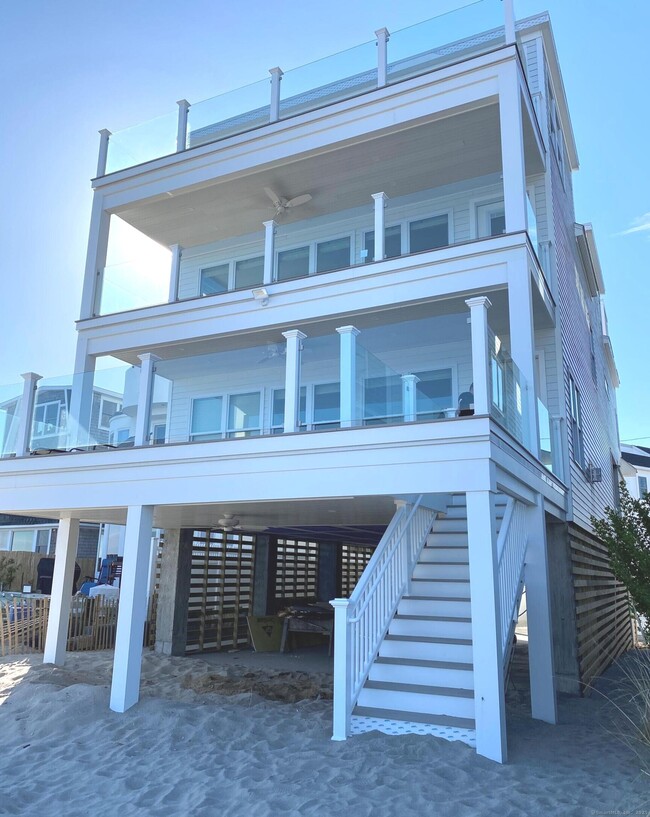 Primary Photo - 1019 Fairfield Beach Rd
