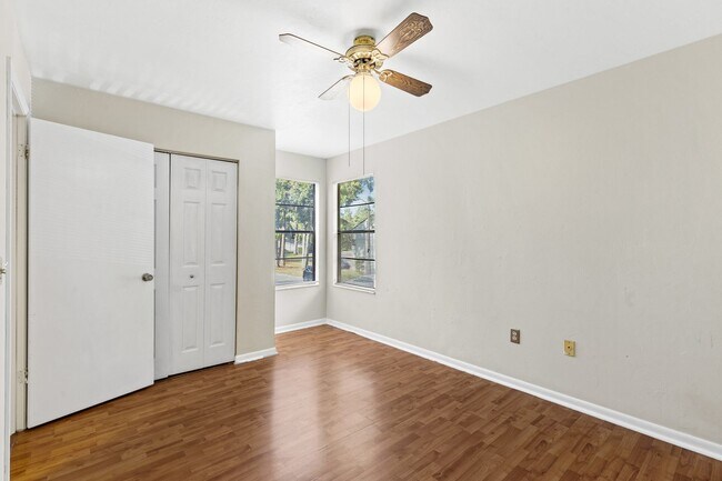 Building Photo - 4345 SW 20th Ln