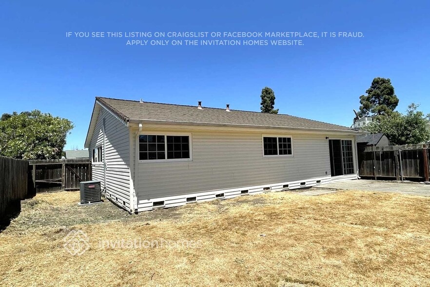 Building Photo - 125 Kennison Ct