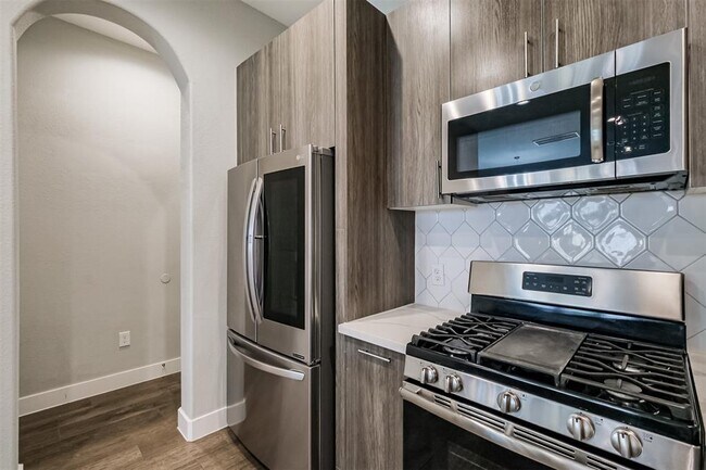 Building Photo - 8404 Safeguard St