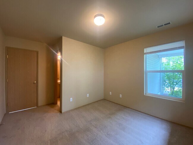 Building Photo - 21367 SE 299th Way