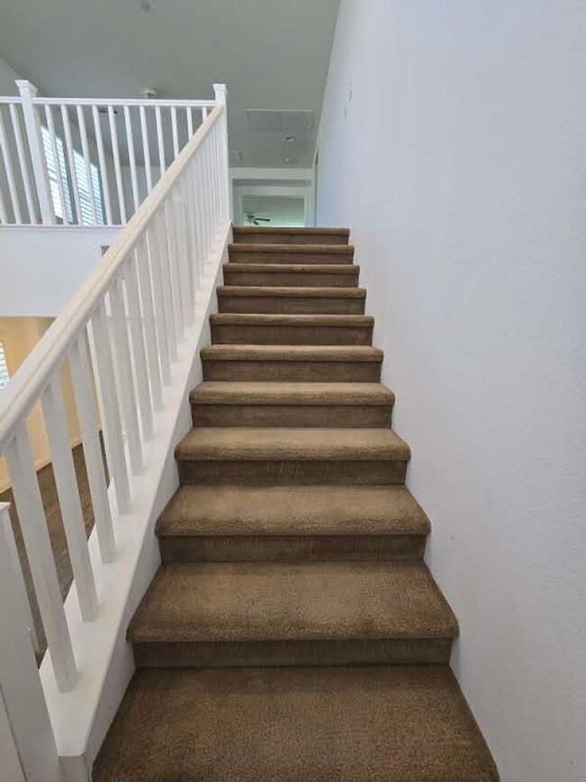 Building Photo - A Fabulous 5 Bedroom Home in Henderson