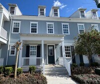 Building Photo - Celebration Island Village - 3 Bedroom 2.5 Bath - Impressive Former Model Home