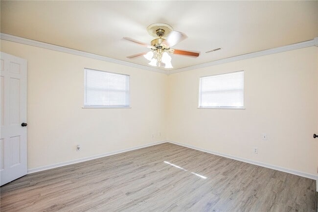 Building Photo - 1101 Cheyenne Trail