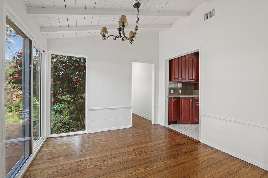 Building Photo - 1524 Coolidge Ave