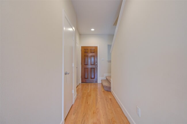 Building Photo - 3707 Main Poplar Dr