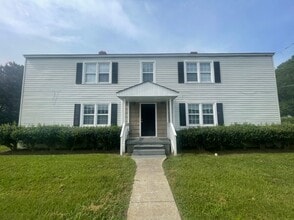 Building Photo - 1919-D Ft.Bragg Rd~ Haymount