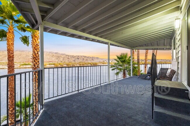 Building Photo - 437 Riverfront Dr